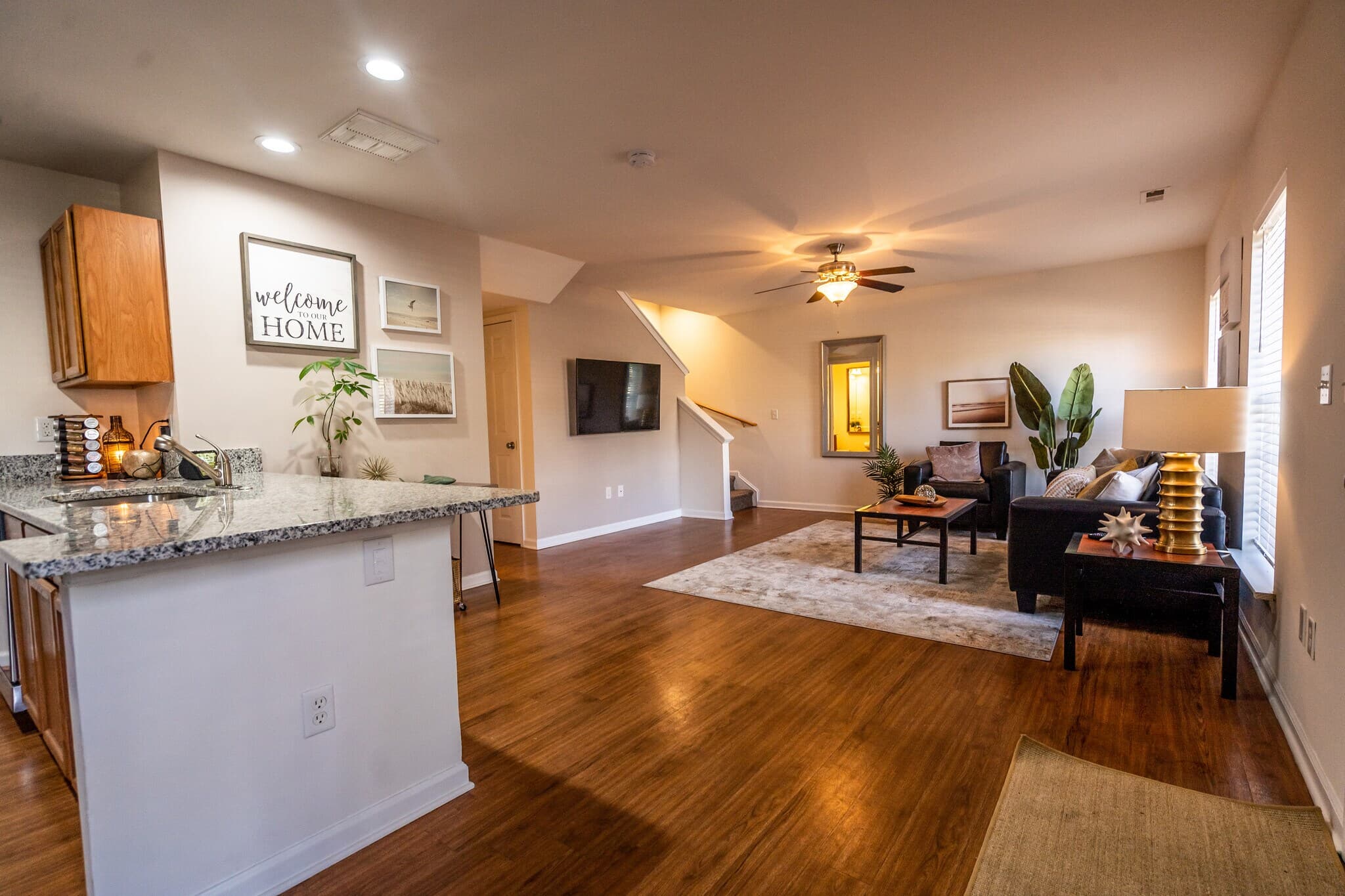 University Suites: Off-Campus Community