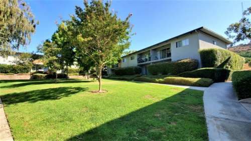 555 Westmont