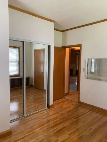 Large 6 Bedroom close to Hamline University - June 2026!