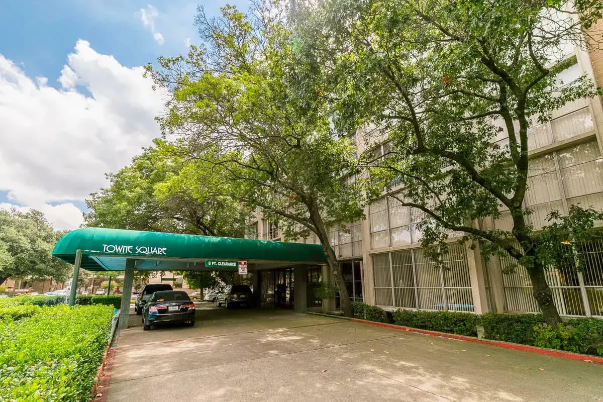 Towne Square Apartments