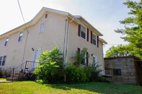 419 N University Ave