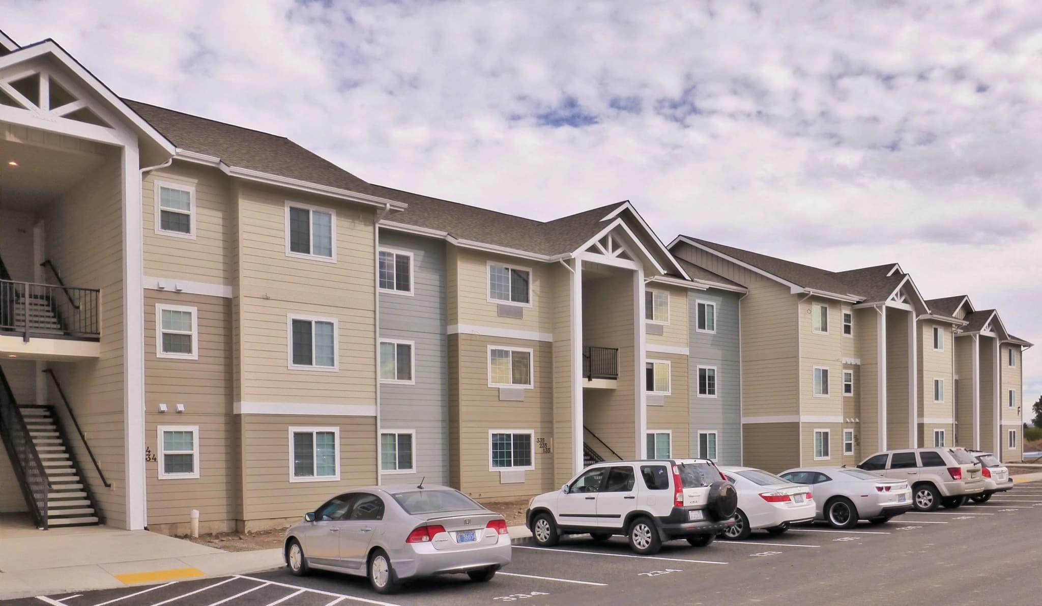 University Parkway Apartments