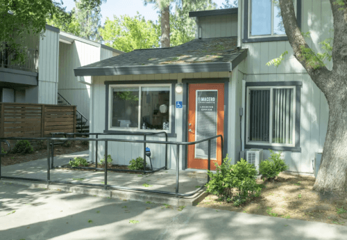 El Macero Apartments