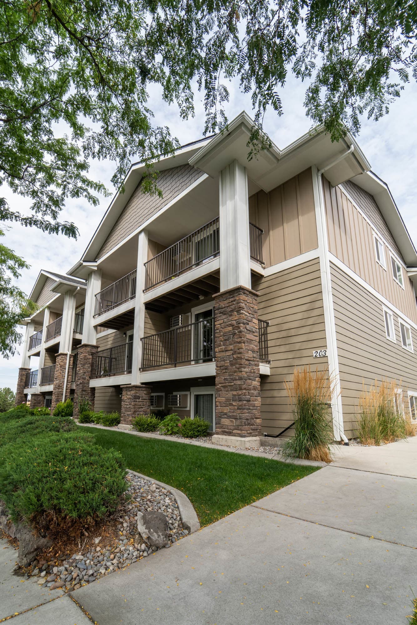 Railhead Apartments