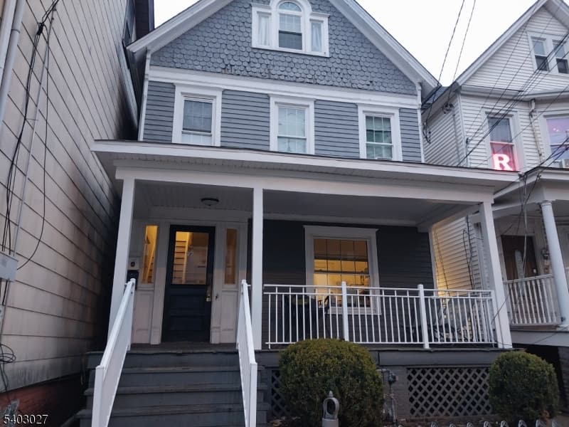 5 minute walk from campus. In unit laundry. Call for specials.