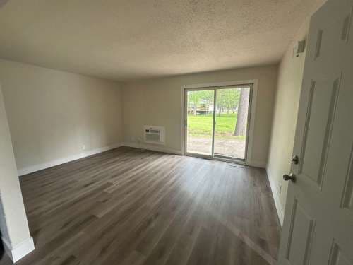2 Bedroom Lower Duplex