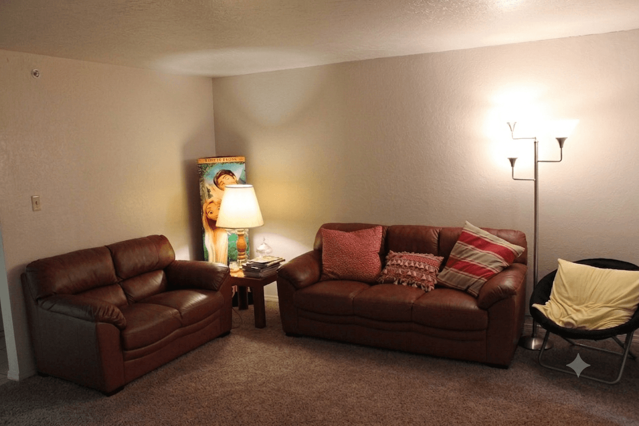 Spacious Private Room with Private Bath/Shower in the room