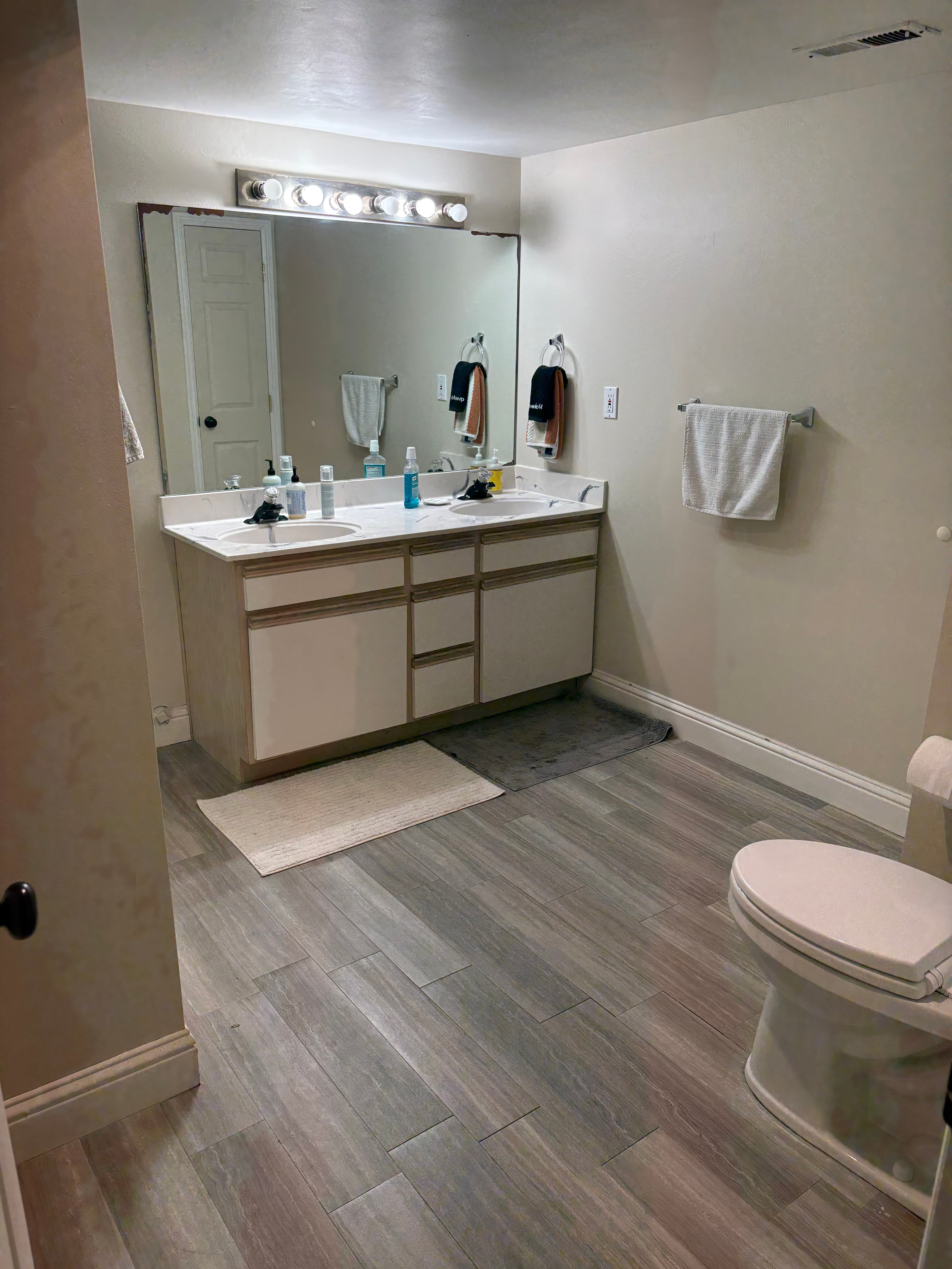 Private room near UVU