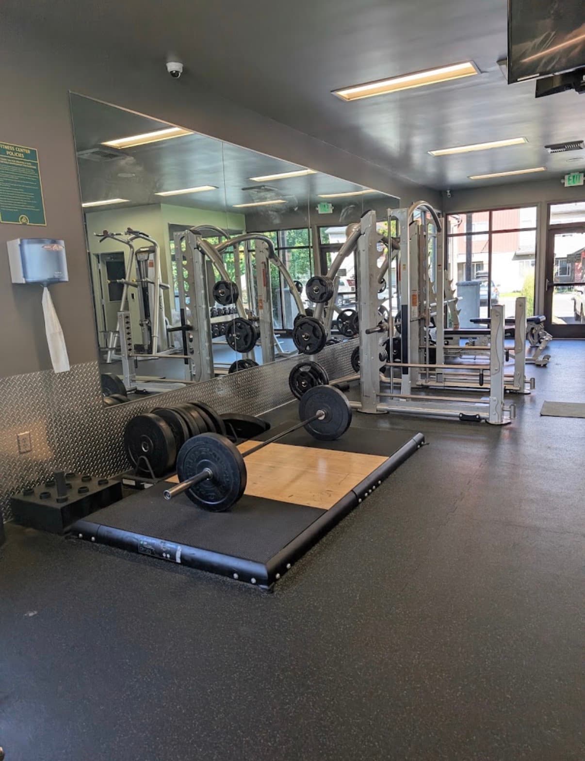 Ducks village room for lease takeover 3 min from campus