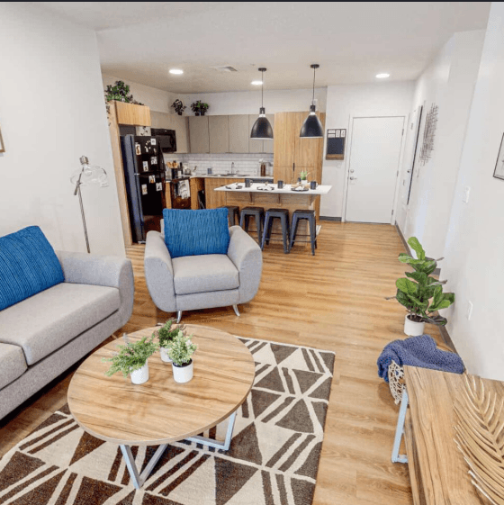 Private Bedroom/Bathroom in 4 person apartment