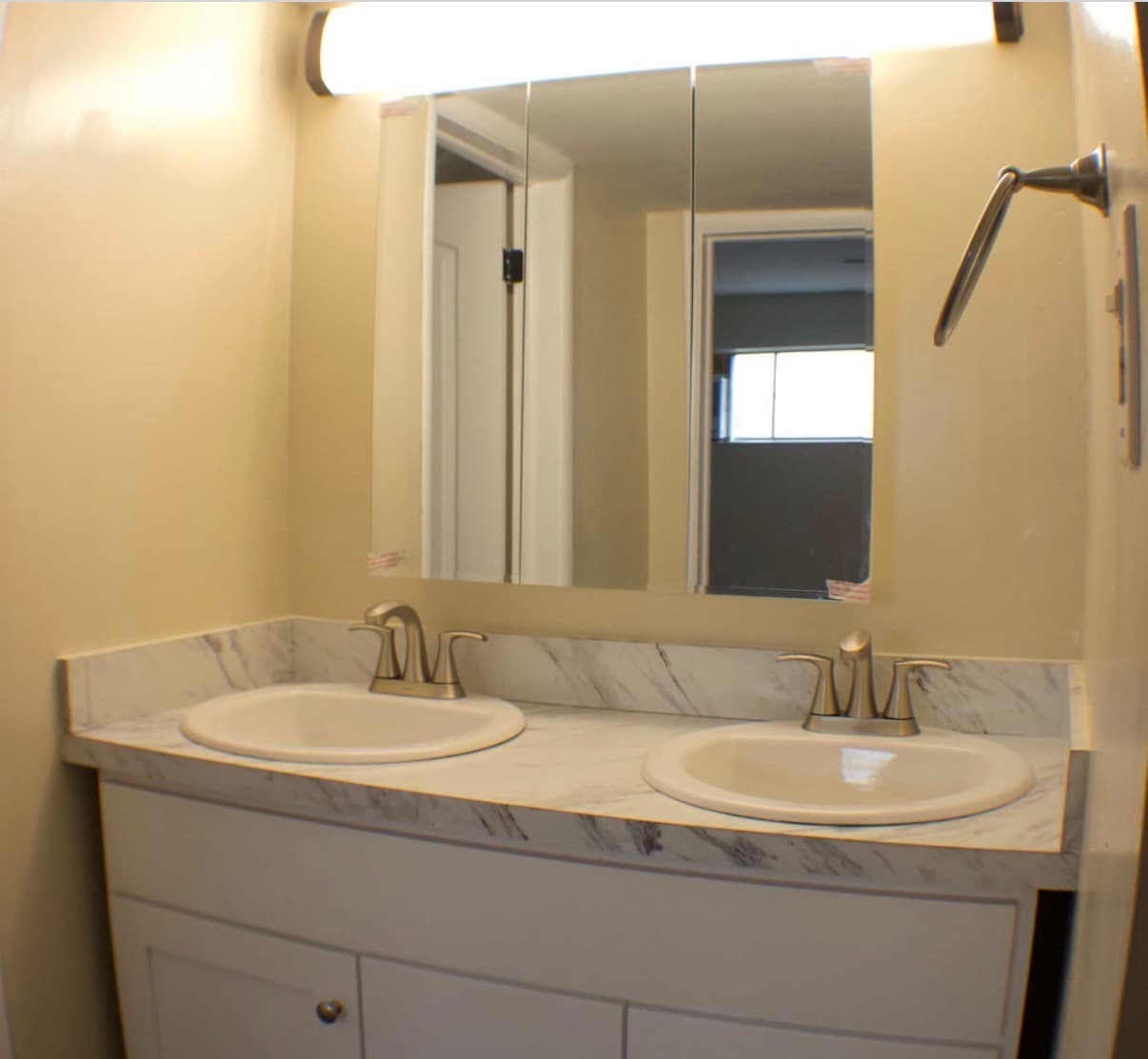Shared room close to campus $375/mo