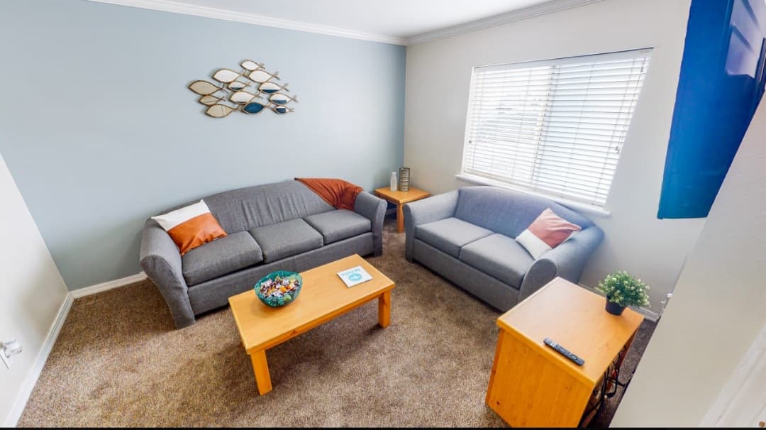 La Jolla Apartments | Close to Campus