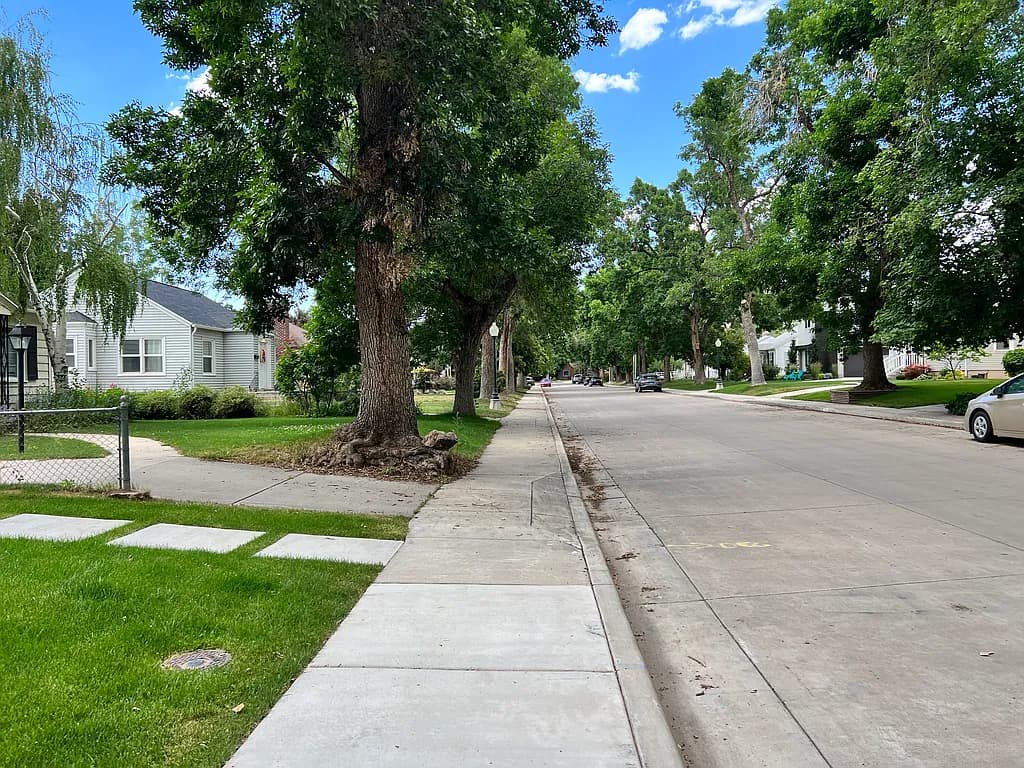 Sugarhouse - Beautiful 3-bedroom, 2-bath basement apartment located in the desirable neighborhood.