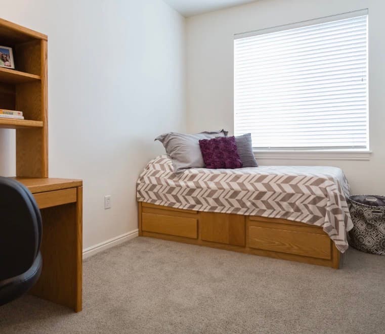 Private room for rent