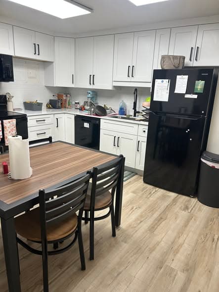 Shared Room at Bountiful court - BYU South Campus