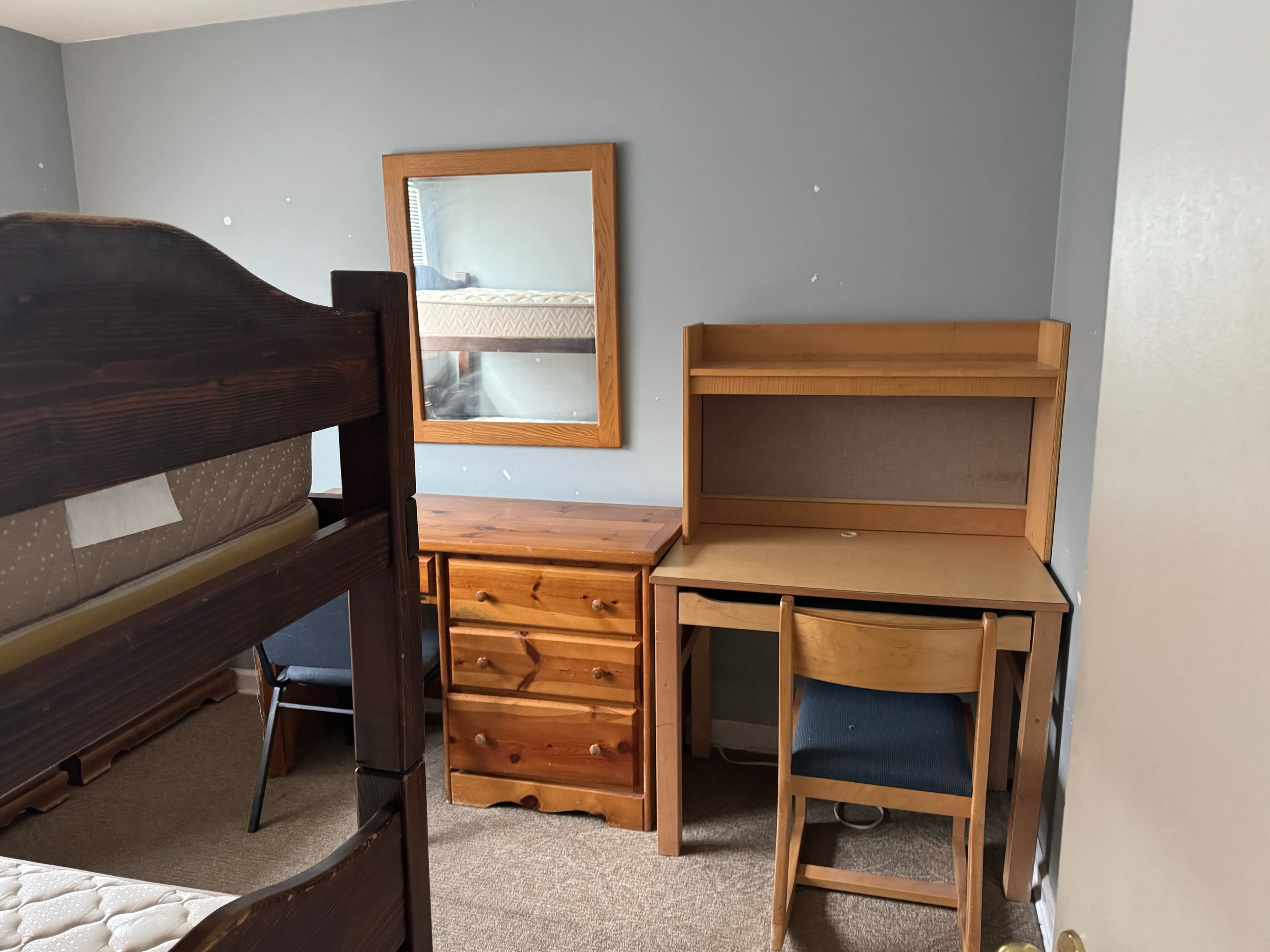 Affordable Shared Room Close to Campus