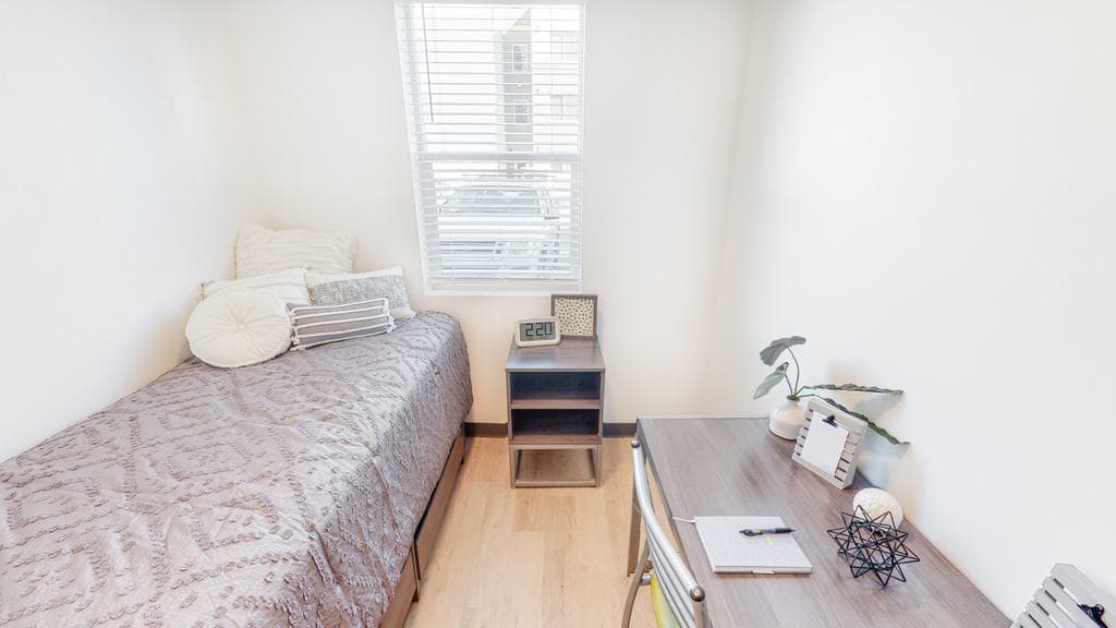 Private Room at The Green on Campus Drive – Near UVU