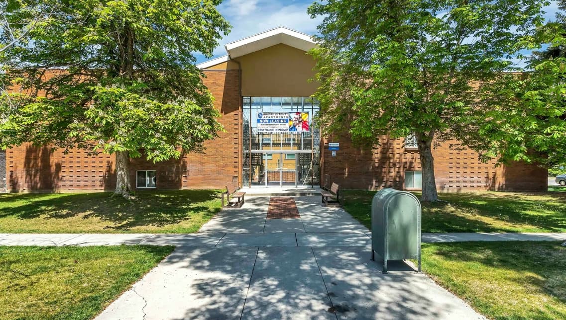 Affordable, Quality Apartment South West of Campus ($490/mo)