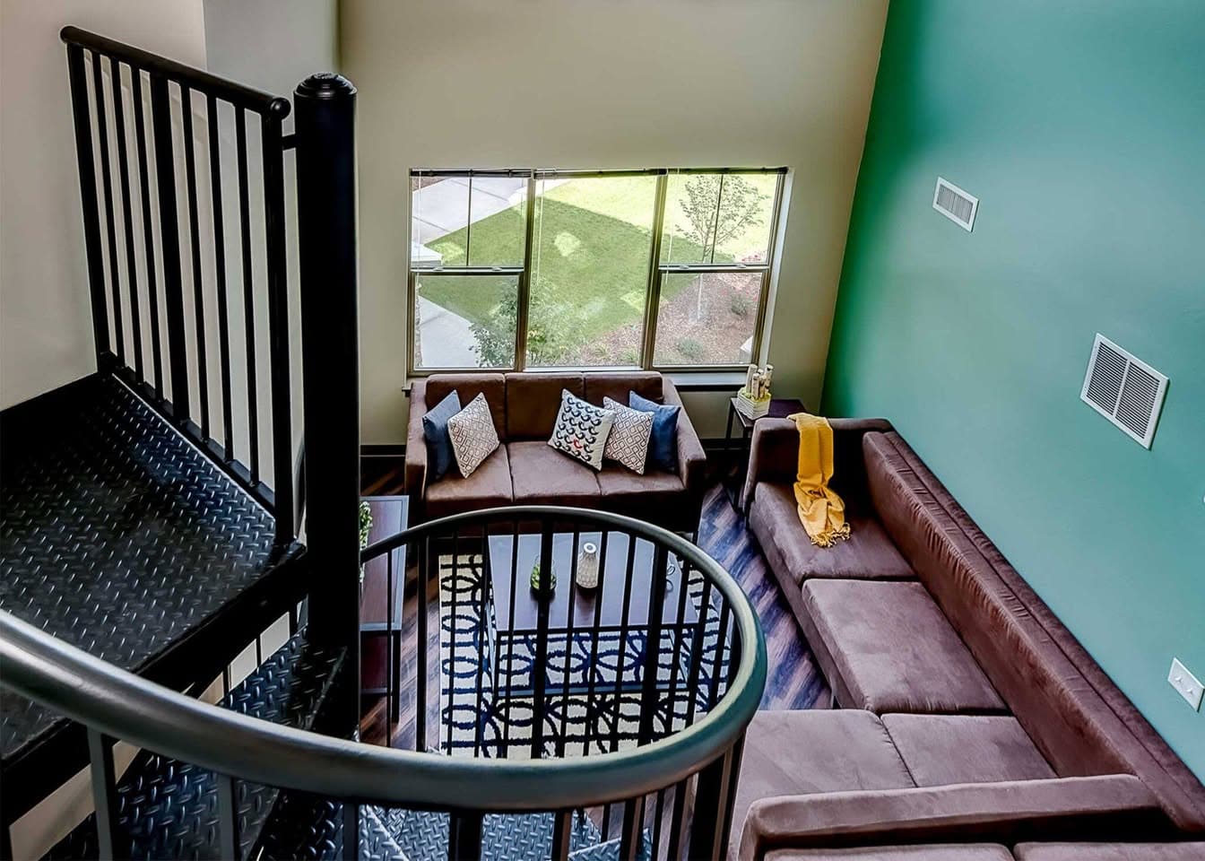 Townhome 4X4 Oversized