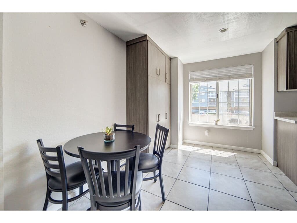 2 private room private bathrooms @ Old Mill Condominiums in provo