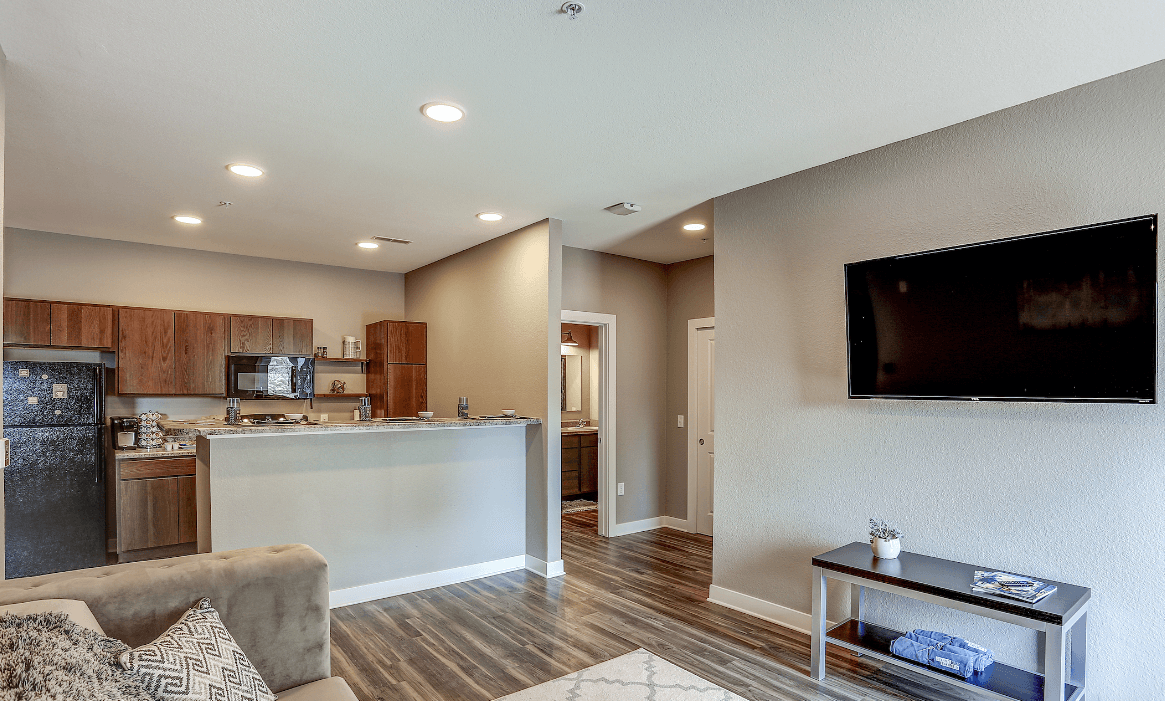 Looking for a roommate near Ferris!