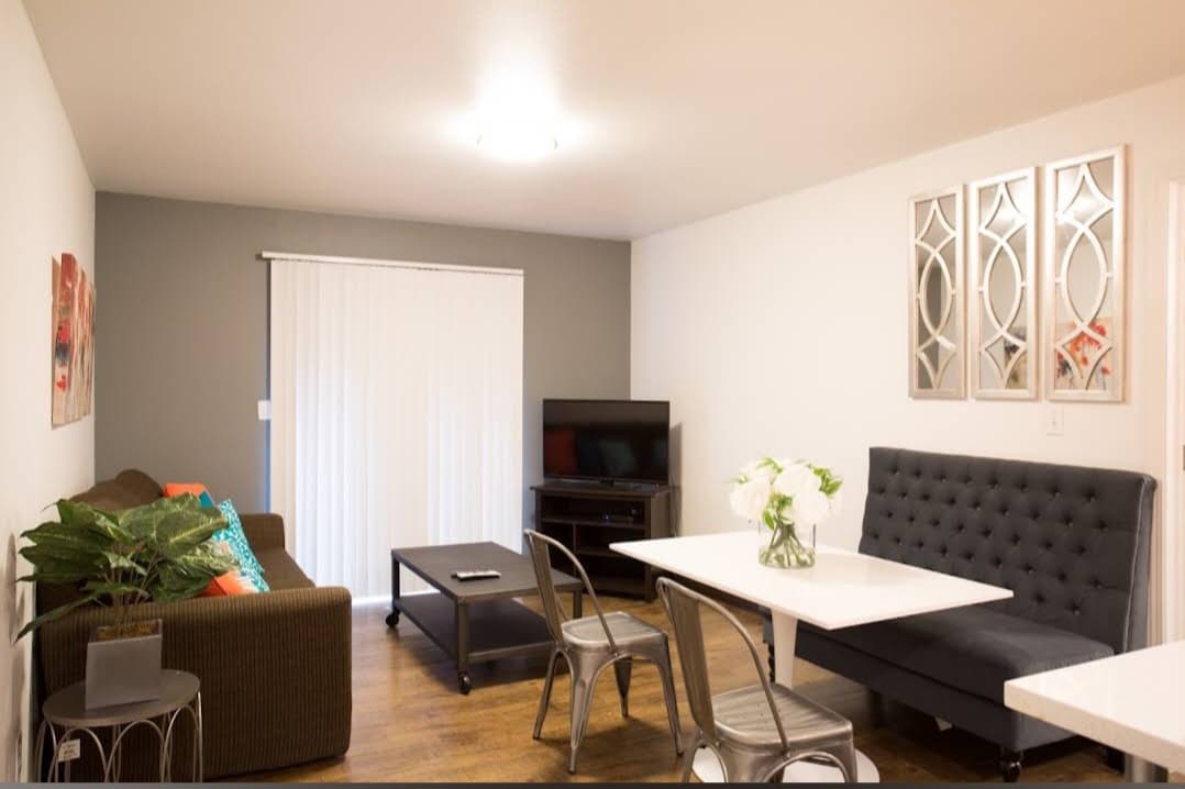 Private room 1 min walk from campus