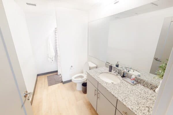 2 months of free rent + $200 to buyer!