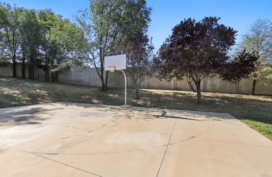 Affordable Female Shared Room 5 Minutes from UVU