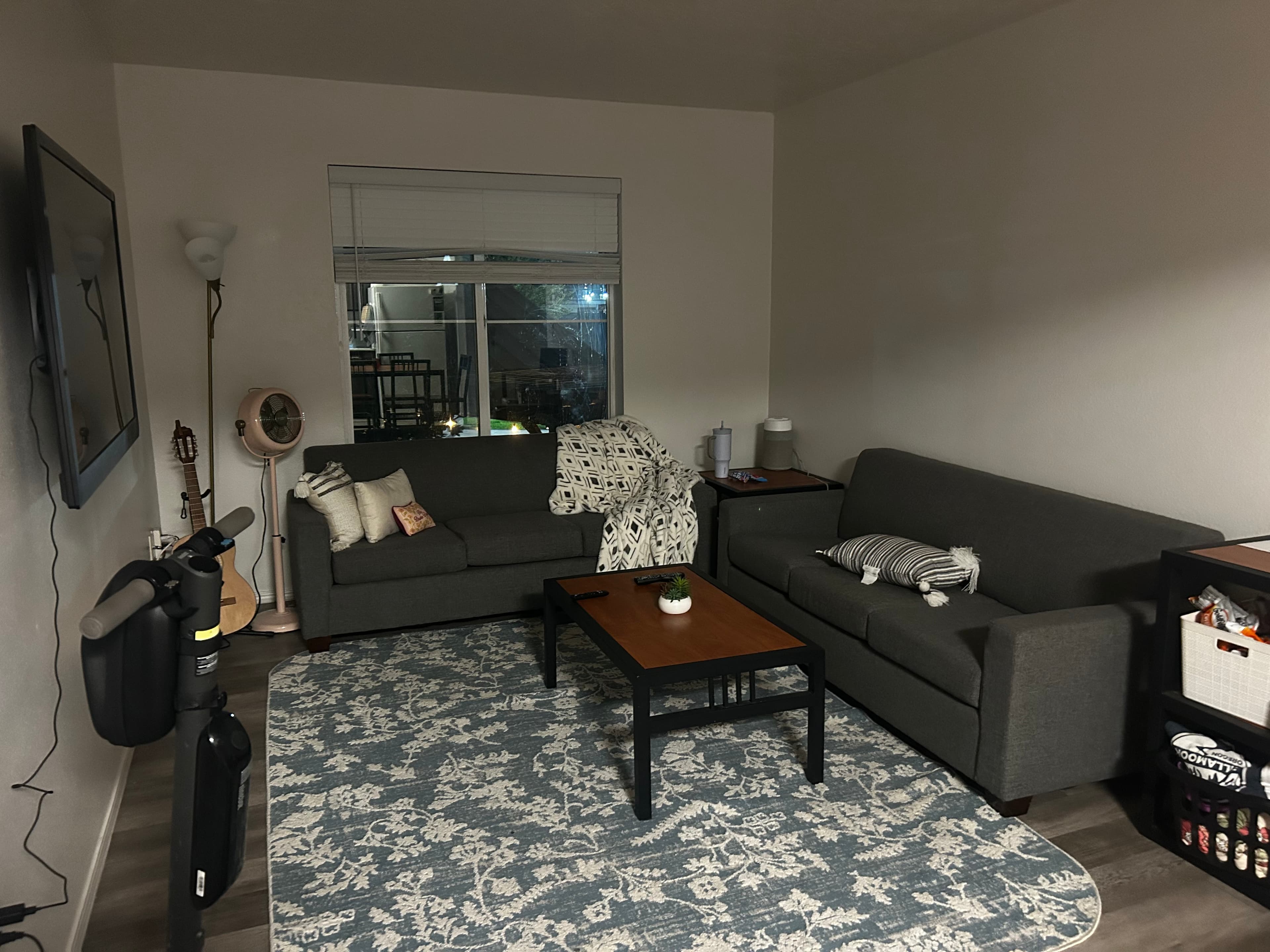 Private room, walking distance from campus