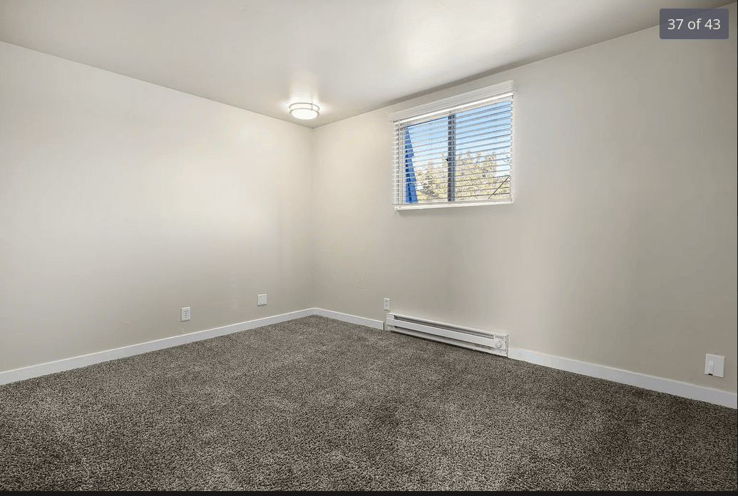 Private bedroom near campus.