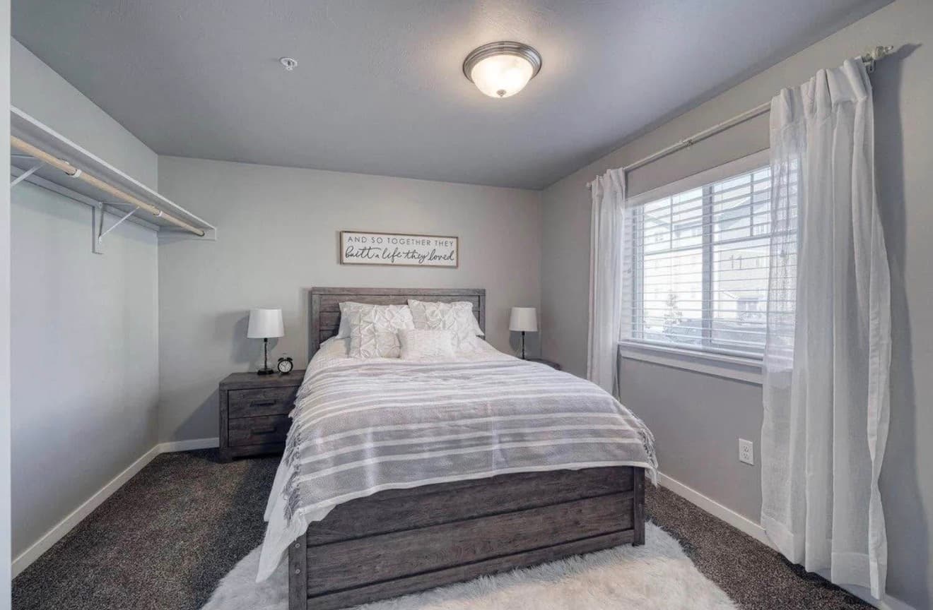 Fantastic Housing Available — Lease Transfer! ASAP!!